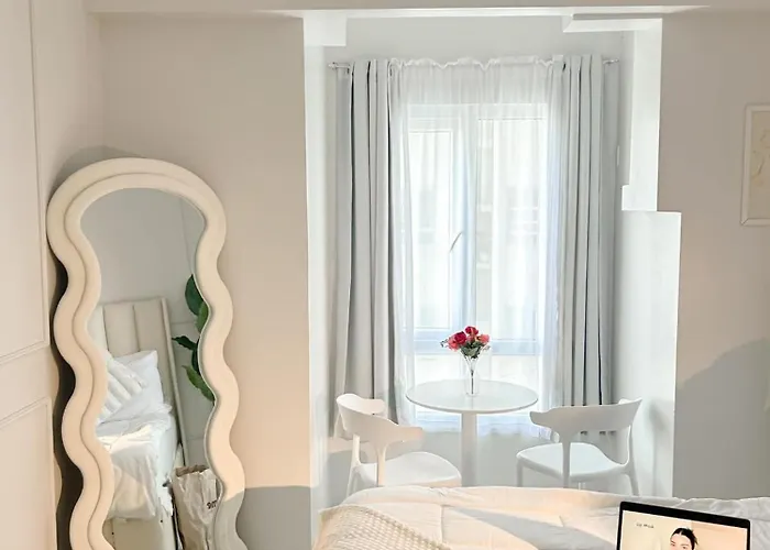 Bed & Breakfast Luxx Haven Staycation - Quezon *